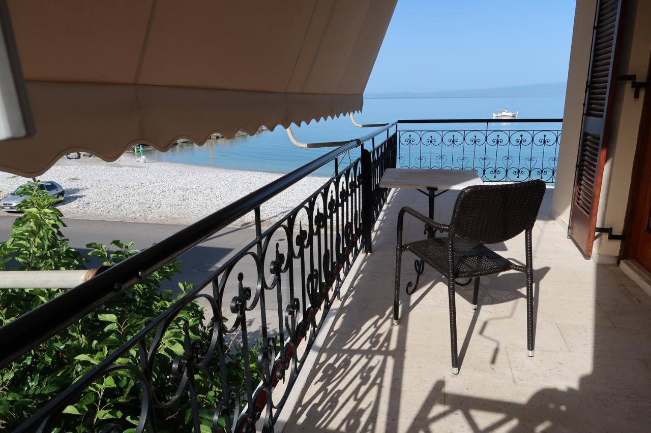 Akrogiali Beach Apartments Экстерьер фото